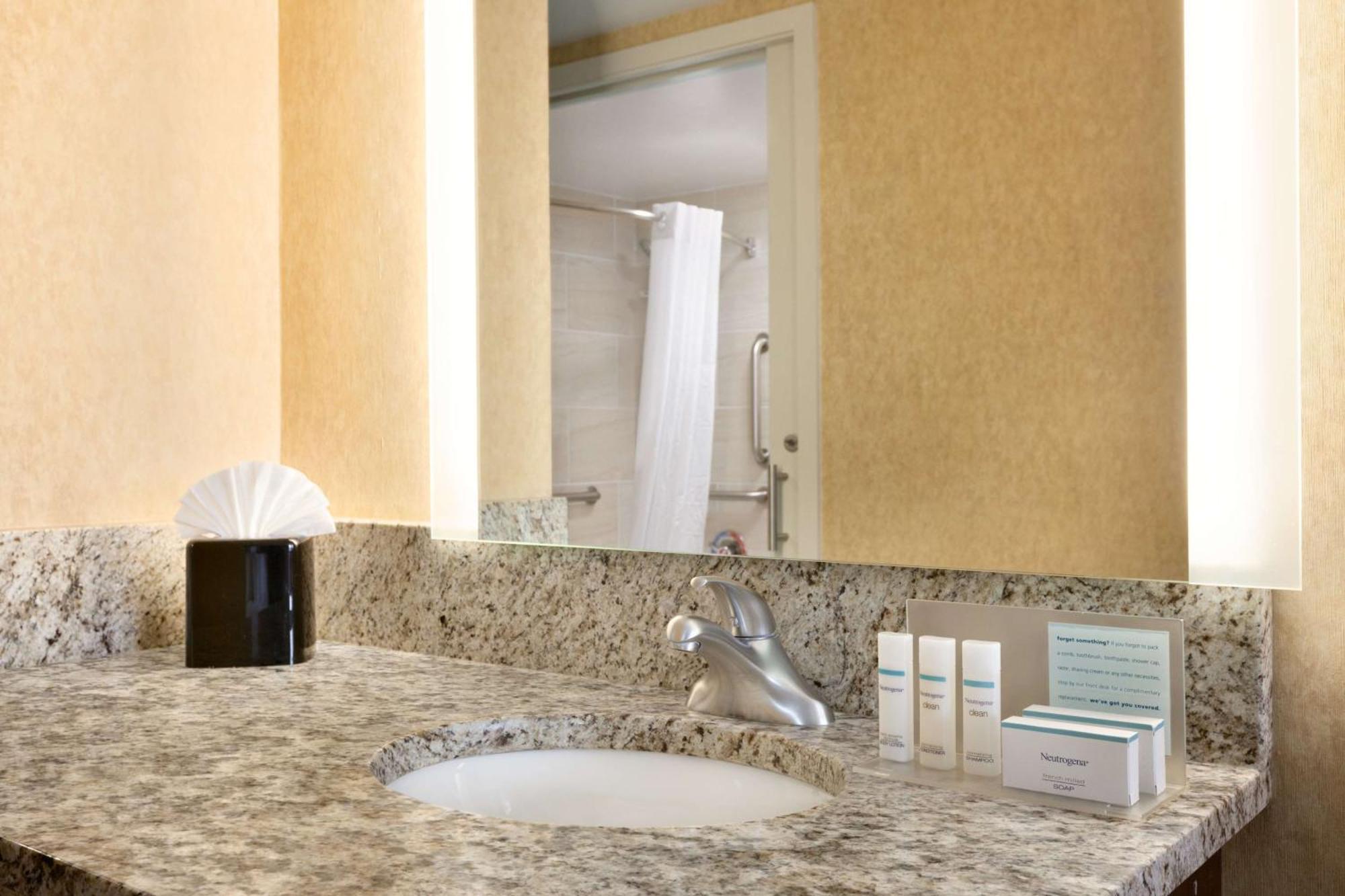 Hampton Inn Washington-Dulles International Airport South Chantilly Ngoại thất bức ảnh