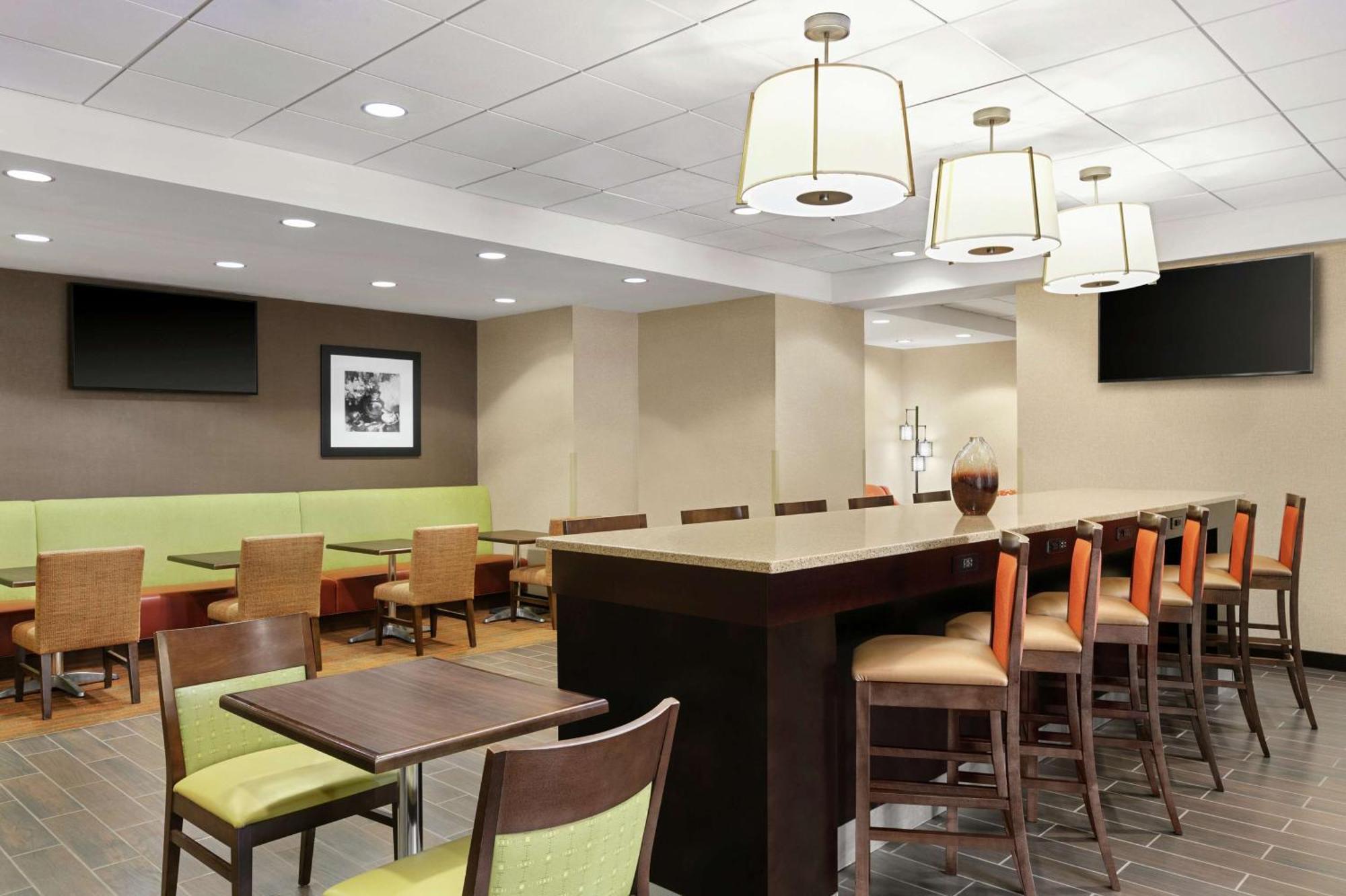Hampton Inn Washington-Dulles International Airport South Chantilly Ngoại thất bức ảnh